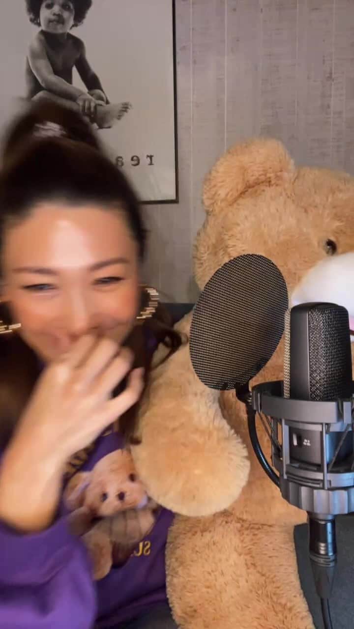 片桐舞子のインスタグラム：「新曲「東京」withくま🧸  3/29 0時から各社一斉配信リリース✨  今日もたっぷり語り 時々歌い そんなインスタライブでした🫣  3/29リリース当日は、スタジオライブで「東京」歌います🎙🔥」