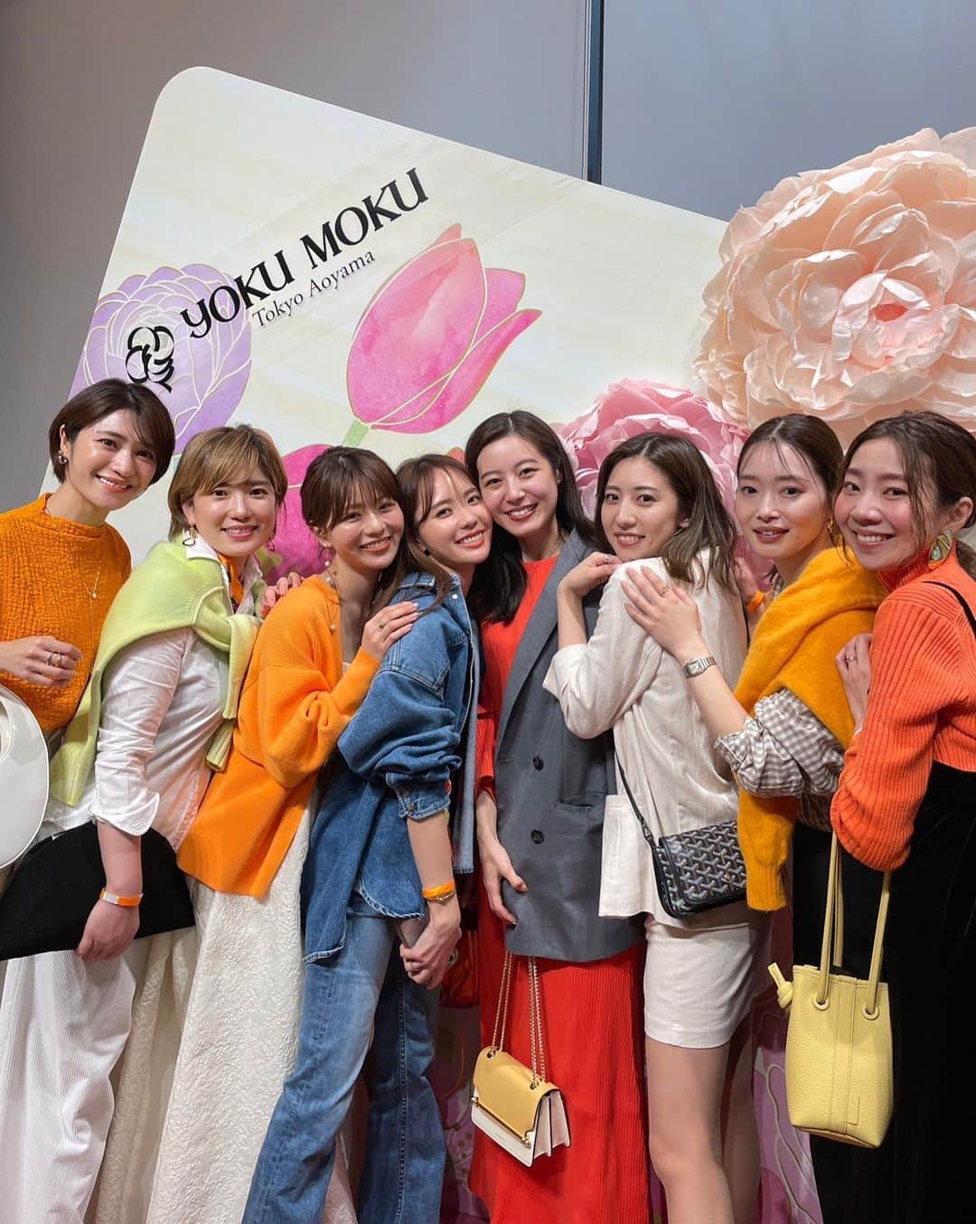 Aoiさんのインスタグラム写真 - (AoiInstagram)「先日の @ginger_magazine 創刊14周年イベント🍊  ドレスコードsomething orangeということで オレンジの服がない🥹となり @hereu_ のバッグと @uniqlo_jp & @marni のコラボスカーフをベルトにして 即席オレンジコーデにしました🍊  かれこれ7年くらいお世話になっているGINGERは恐れ多くももう私の人生の一部🥺❤️ 大好きなGGメンバーと大好きな編集部の方々に会えて すごく幸せな日でした💐  改めて、14周年おめでとうございます👏 これからも愛読し続けます🐻💛   🧥 @doublestandard_official  👖 @yanuk_official   #ginger  #ginger14th  #春コーデ#骨格ナチュラル #平均身長コーデ#デニムコーデ #デニムオンデニム #fashion#ootd#cordinate#大人カジュアル」3月27日 23時47分 - aoioa