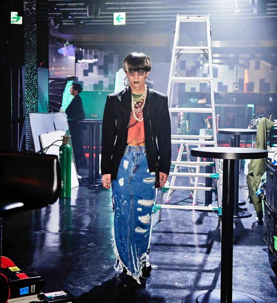 山田海斗さんのインスタグラム写真 - (山田海斗Instagram)「嫌嫌  jacket: #hodacova  inner: #jeanpaulgaultier  skirt: #doublet shoes: #rickowens  accessories: #junyawatanabe #tomwood  eyewear: #matsudaeyewear  styling by me🥷🏿」3月27日 15時11分 - kaito_yamada_nb