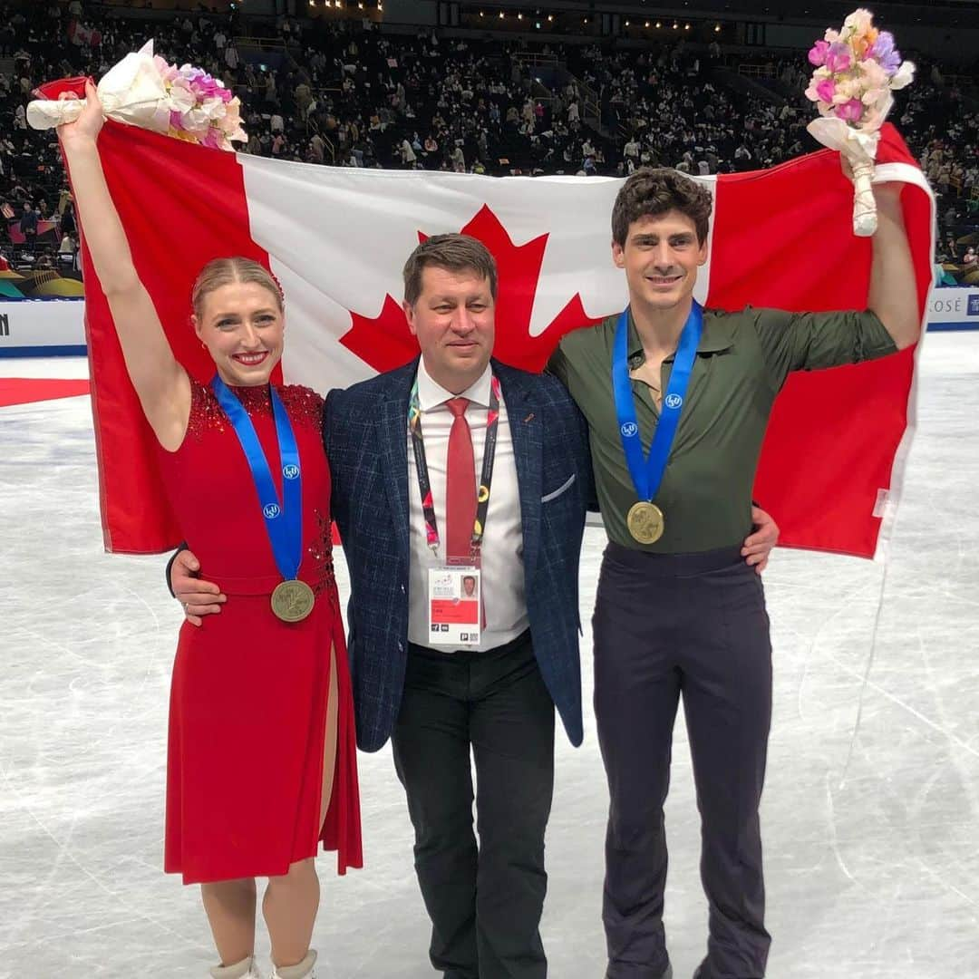 パイパー・ギレスさんのインスタグラム写真 - (パイパー・ギレスInstagram)「There are truly no amount of words that can describe the amount of pride in these photos. To my doctor, my physio, my family and friends, my coaches, Skate Canada and of course to my wonderful partner thank you for always standing by me. This one took a village and your support is something that needs to be celebrated!! Paul and I did it!!! Wohooo!  - - - - #figureskating #iceskating #skating #teamcanada #canada #isu #worldfigureskating #canada #athlete #athletes #worlds #bronzemedal #perseverance #strength #believing #support #teamworkmakesthedreamwork #nevergiveup」3月27日 15時53分 - pipergilles