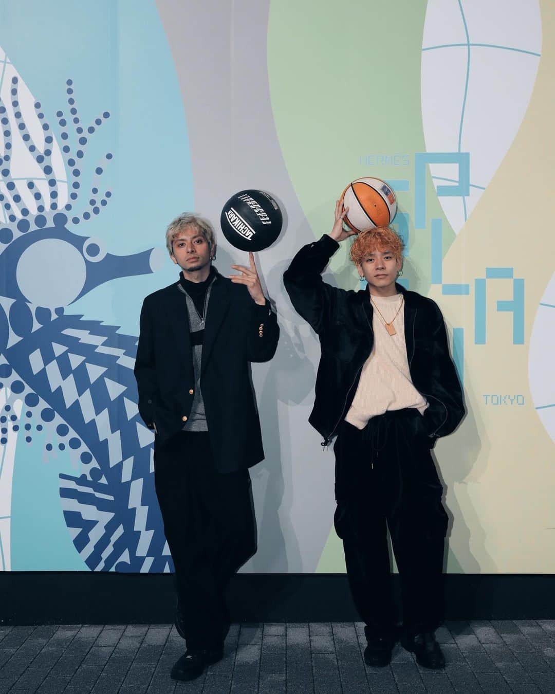 ZiNEZKAMIKAZEさんのインスタグラム写真 - (ZiNEZKAMIKAZEInstagram)「thanks @hermes japan for the awesome #splashtokyo fashion show&party. cool fashion,music,food,drinks,people makes the world a happier place🤤 ⁡ 華やかな夜があると日常を頑張ろうと思える。 毎日じゃなくて良いんだ！たまには仲間達と贅沢して日々を頑張る。まさにお祭りでした👏 エルメスは空間も全てオシャレにしてくれる。 オシャレってワクワクとドキドキのバランス!?⚖️ #hermes #tokyo #japan」3月27日 16時36分 - zinez_kamikaze