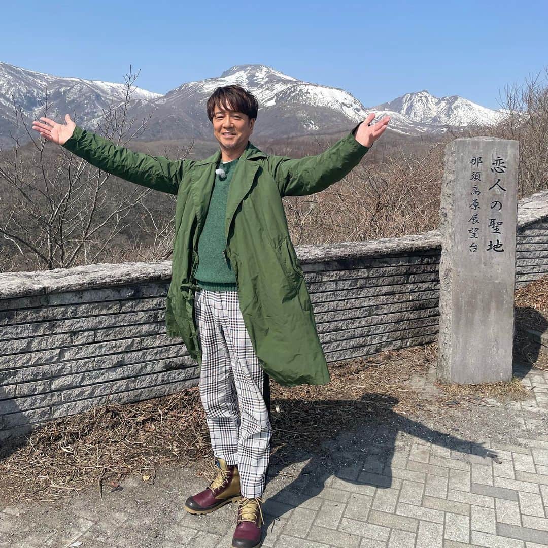 風間トオルのインスタグラム：「⠀  3月28日(火)午後3時40分〜 テレビ東京「 #よじごじDays 」生出演📡 ひなびた温泉ボロ＆ビューティーＳＰ  なかなか辿り着けない秘湯に春を迎えに行きあした！  #風間トオル」