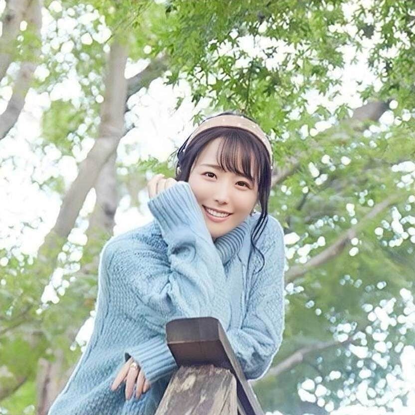 鈴木聖奈のインスタグラム：「＊ 本日でJapanActionClub13年目になりました♡ 出会えたこと、出会えた人、ここまで続けられてること本当に感謝です✨️ 師匠、メンバーの皆、外稽古でお世話になっております皆様、運動音痴の私を応援して下さる方々も本当に心からありがとうございます♡ 元々運動に不向きな体質なのでいつまで体がついてきてくれるか分かりませんがもう少し頑張ってみたいなと思っておりますꉂꉂ(ˊᗜˋ*) ＊ イヤリング、リング @phoebe_official ＊ #鎌倉 #レトロ #ニット #芸能 #ラジオ #ラジオパーソナリティー  #ロードバイク  #ロードバイク女子  #ロードバイク初心者  #サバゲー  #サバゲー女子 #ダイエット #侍 #ナチュラル #アニメ #美容 #ビール女子  #ビール #神社仏閣 #ヘアアレンジ  #ヘアスタイル  #撮影  #空手 #空手女子 #神社巡り #寺巡り #パワースポット #anime #cyclist ⠀ #Japanesegirl」