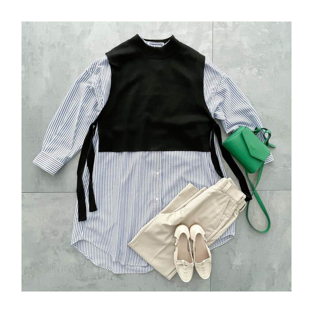 Lugnoncure（ルノンキュール）さんのインスタグラム写真 - (Lugnoncure（ルノンキュール）Instagram)「【Recommend Items】 スッキリとしたバンドカラーシャツは 一枚ではもちろん、羽織りとして着用したり ベストとレイヤードして着用したりと 様々な使い方で活躍します。 ⁡ 柔らかい肌触りと爽やかな色合いで 春から夏にかけて長くお使いいただけます。 ⁡ ⁡ ⁡ #shirt ¥5,390(tax incl.)_No.1711662 off-white/blue/navy ⁡ #one-piece ¥6,490(tax incl.)_No.1107137 off-white/blue/navy ⁡ ⁡ ⁡ ※商品画像は、撮影環境やご利用のPC・スマートフォンのモニター環境などにより実物と色味に差異がある場合がございます。 ⁡ ⁡ ⁡ #lugnoncure #ルノンキュール #オフコーデ #オフスタイル #休日コーデ #大人カジュアル #大人カジュアルコーデ #カジュアルコーデ #カジュアルファッション #シャツ #ストライプ #トレンド #春コーデ #spring #2023ss #canshopig」3月27日 19時15分 - lugnoncure