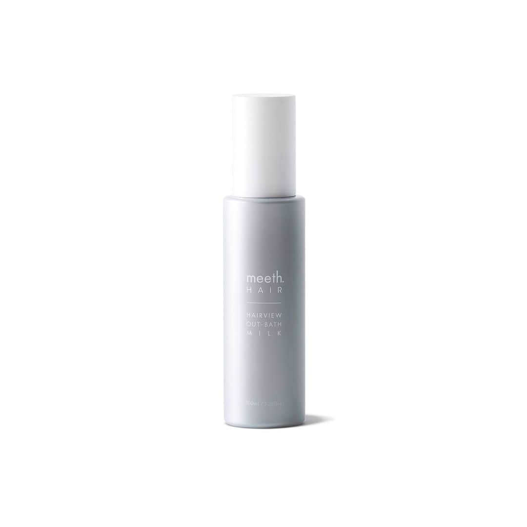 のインスタグラム：「《 2023/3/25先行販売開始 》 ＿＿＿＿＿＿＿＿＿＿＿＿＿  HAIRVIEW OUT-BATH MILK ＿＿＿＿＿＿＿＿＿＿＿＿＿ 　 シャンプートリートメントでリセットした頭皮や髪の毛にたっぷりの栄養補給で蓋をして。スキンケアでも水分と油分を補うことが大切なように、髪の毛も同じケアをしてほしい。日々受けるさまざまなダメージから、守り抜くと共に、ケアします。 今まで体感したことのないシルクのような手触りへ。 　　 ■ ヘアビューアウトバスミルク 容　量：100mL 価　格：4,180円 (税込)  《 meeth store 先行販売 》 2023/3/25(水) 12:00 〜 2023/3/27(月) 23:59 *meeth storeにて定期購入ご契約中の方のみ 　 《 meeth store 通常販売 》 2023/4/1(土) 12:00 〜 　 《 店頭販売 》 2023/3/25(土) 〜 * meeth touch up labの営業スケジュールは @meeth_touchuplab をご確認ください * meeth marunouchiの営業スケジュールは @meeth_marunouchi をご確認ください     ■ ご購入の際のご注意事項 ※ ご準備しております数がなくなり次第、先行販売を早期終了とさせていただく可能性がございます。その際は、再入荷をお待ちいただけますようお願い申し上げます。 ※ 店舗により販売状況・完売状況が異なります。最新情報は、@meeth_official及び 各店舗のSNSアカウント @meeth_touchuplab、@meeth_marunouchiをご確認ください。 ※ ショッピングアプリ「meeth store」でのご購入の場合、通常ご注文から1〜3営業日以内に発送いたします。多くのご注文をいただきました際には、発送にお時間をいただく場合もございます。予めご了承ください。 ※ ショッピングアプリ「meeth store」でのご購入の際、ご注文時の決済画面にてエラーが表示された場合でも、ご注文が確定している場合がございます。エラーが表示された際に、何度もご注文を繰り返すことはお控えください。  #meeth #ミース #meethhair #ヘアケア #ヘアミルク #美肌は最高のジュエリー」