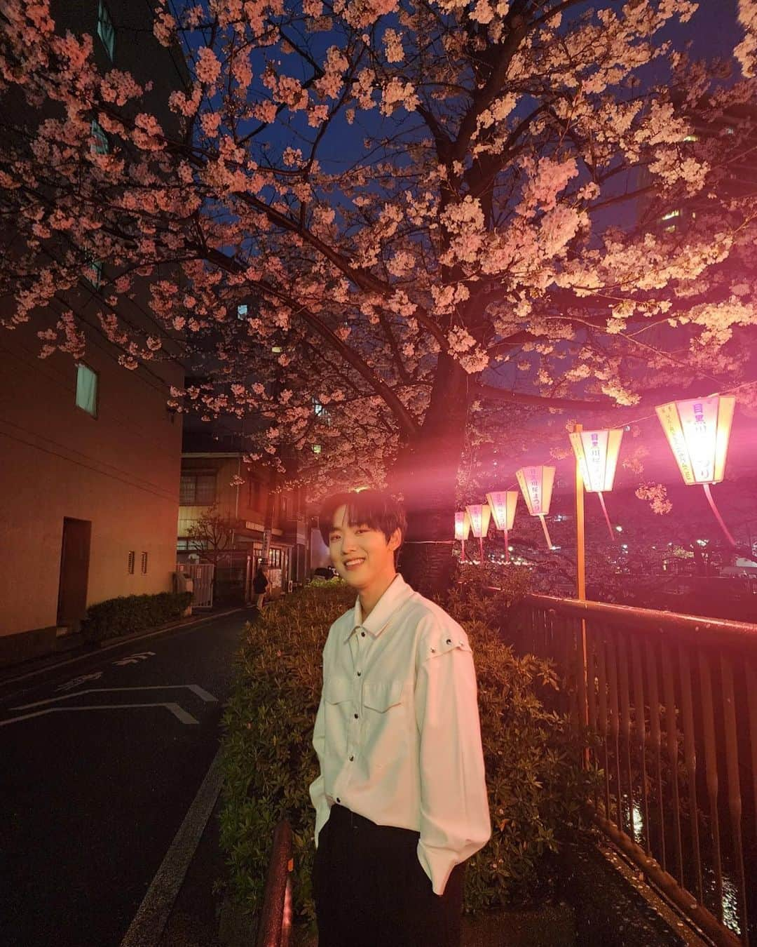 ジョンファンさんのインスタグラム写真 - (ジョンファンInstagram)「🌸🎇」3月27日 19時23分 - jonghwaan