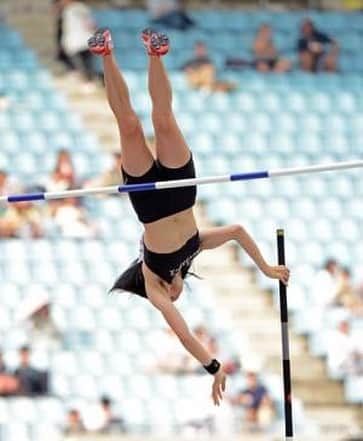 我孫子智美のインスタグラム：「2012.06.09  日本選手権  4m40 日本記録  #棒高跳  #polevault」