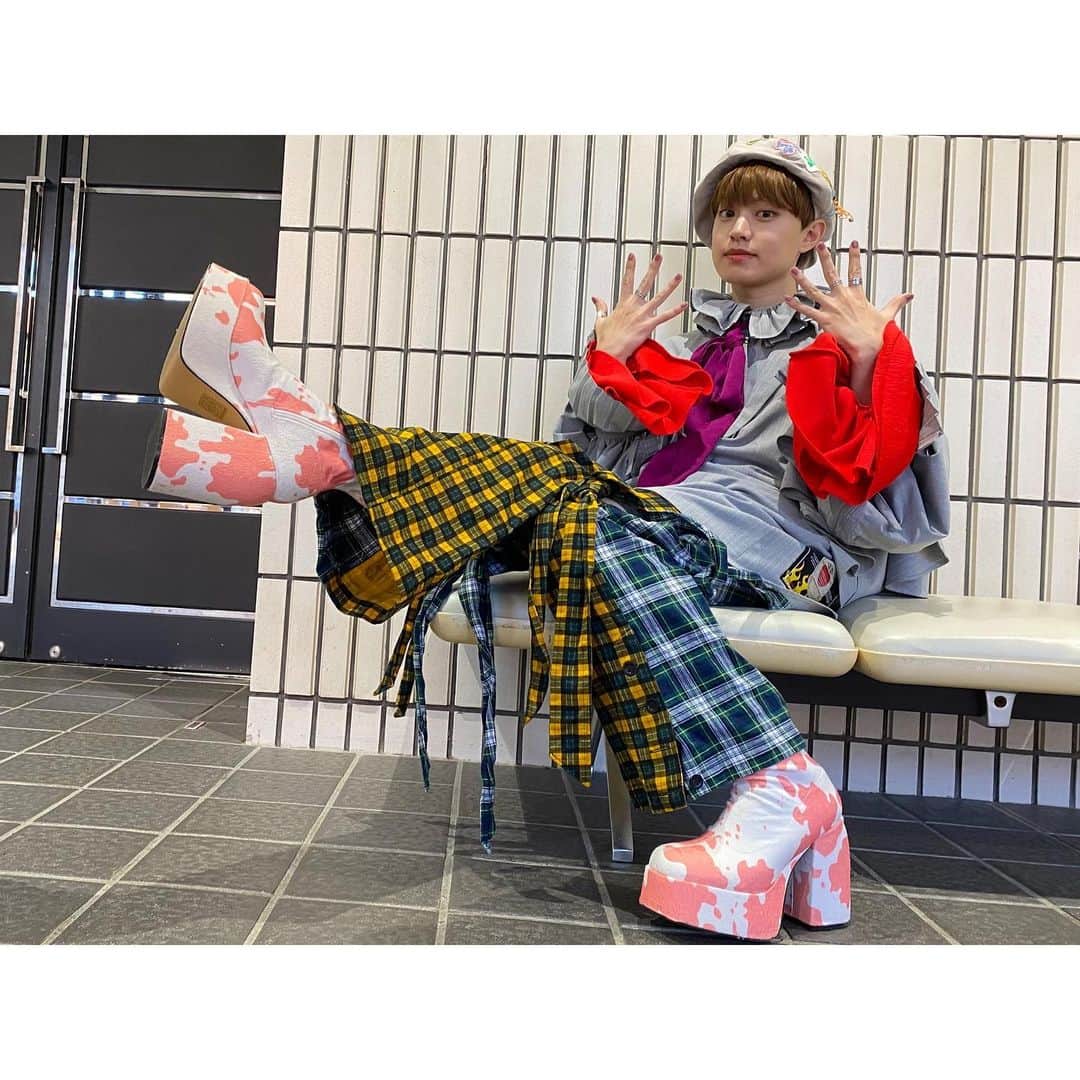 上村海成のインスタグラム：「ドラマ「自由な女神」放送終了しました！1ヶ月間観て下ってありがとうございました！  #自由な女神バックステージインニューヨーク」