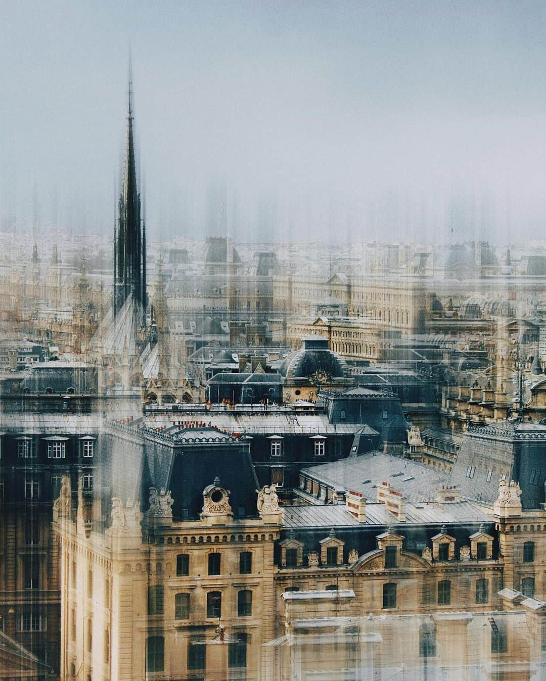 PSNYのインスタグラム：「Roofs of Paris.  New premium quality Giclée and metal prints are available in our online store saundersstudio.co  Link in bio. #fineartprint」