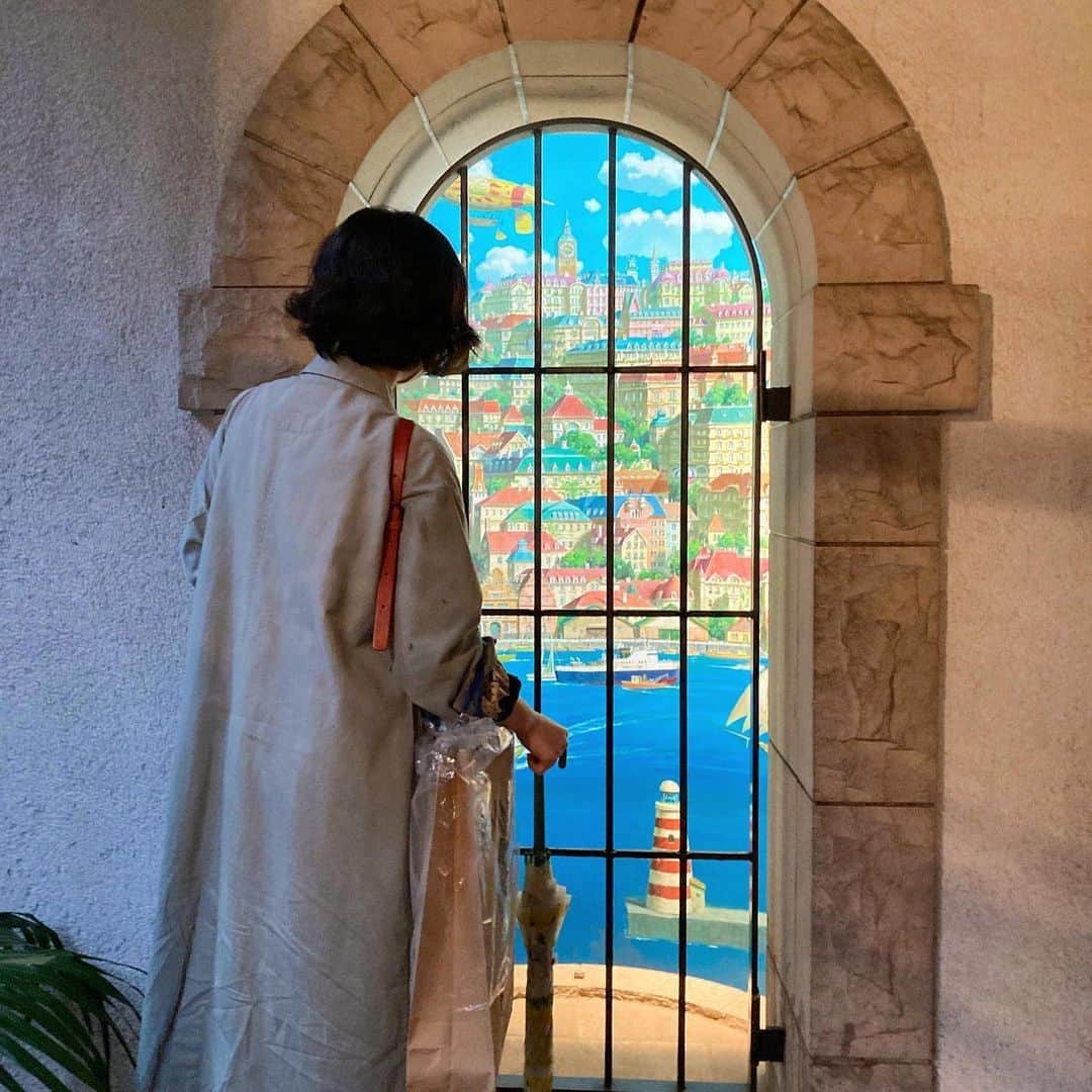 ゆりめりのインスタグラム：「ジブリ美術館3🌞 海の見える街...?  #ジブリ美術館」