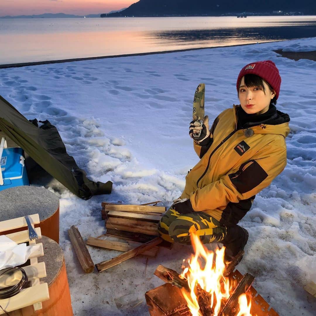 かほなんのインスタグラム：「写真は東海テレビB面😆琵琶湖編！ YouTubeやロキポで絶賛配信中〜！！ﾐﾃﾈ!😆✨  🏝4/1(土)〜4/2(日) イベントについて🏝  アウトドアデイジャパン東京 @outdoorday_japan   会場:代々木公園「NHK ニュースLIVE！ ゆう５時」ブース ・コラボキャンプステッカー 無料配布 ・コラボポケット防災カード 無料配布 ・VTR常時上映  【その他】 ・入場無料 ・雨天決行 ・かほなんの撮影NG  〜〜〜〜〜〜〜〜〜〜  4/1(土)〜4/2(日) 東京行くよー！アウトドアのイベントに、NHKゆう5時とコラボで参加します！😳✨わお！  イベント自体もめちゃ大きいアウトドア系イベントと聞いて、凄い楽しみー！！⛺️✨  入場無料です！ 「ゆう５時(NHK)」ブースに居るよー！ オリジナルキャンステ無料配布😆✨ 役立つポケット防災カードも！ 是非遊びに来てねー！✨  #アウトドアデイジャパン #さばいどる  #かほなん」