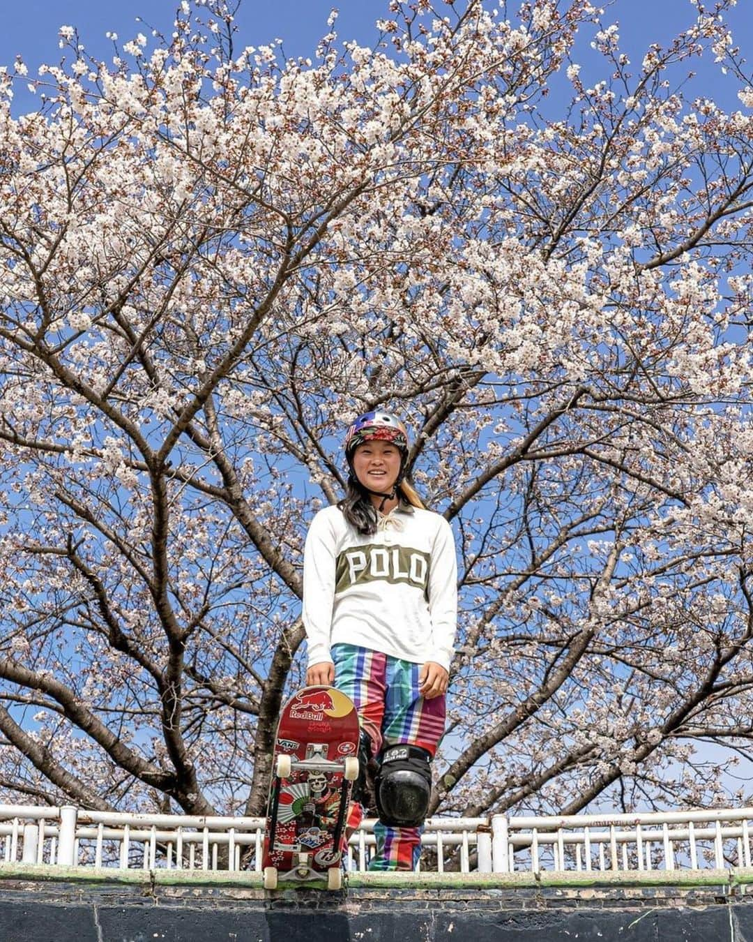 四十住さくらさんのインスタグラム写真 - (四十住さくらInstagram)「🌸🎠🎶✨🛹☠️  🌸Sakura⚔️桜⚔️Cherryblossoms🌸  #3月 #27日 #桜の日 #花見  #skateboard #安中デスボール  #桜 #cherryblossom  #sakura #四十住さくら」3月27日 21時29分 - sakura_yosozumi