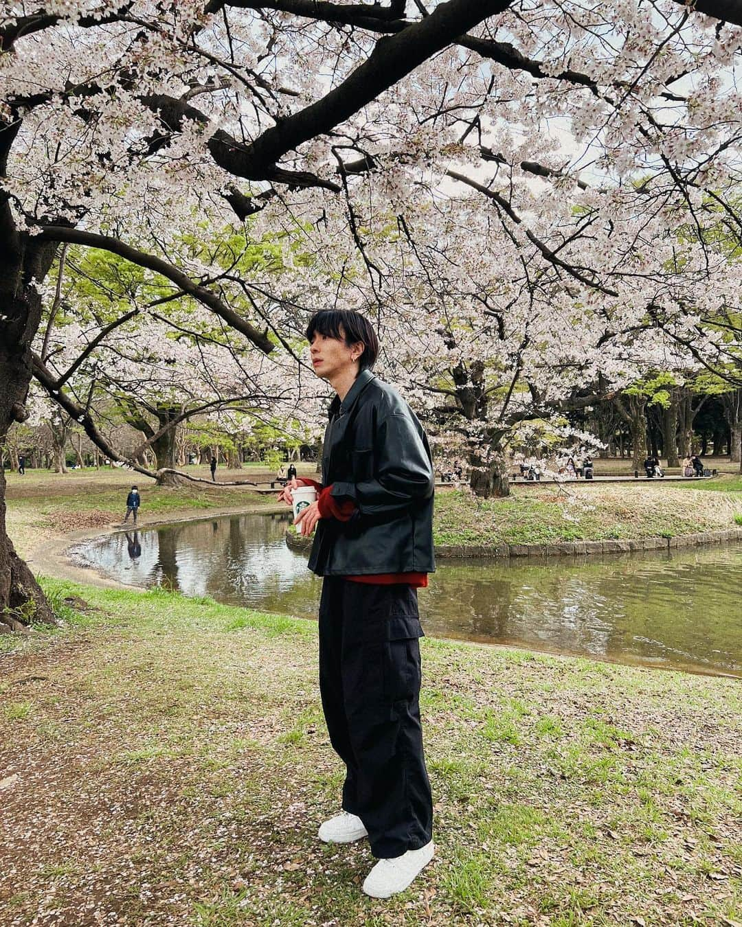 丸山龍星さんのインスタグラム写真 - (丸山龍星Instagram)「代々木公園でお花見してきました〜🌸  #yoyogipark #zara #facetasm #gu #nike  #supreme #starbucks」3月28日 20時00分 - ryusei_maruyama