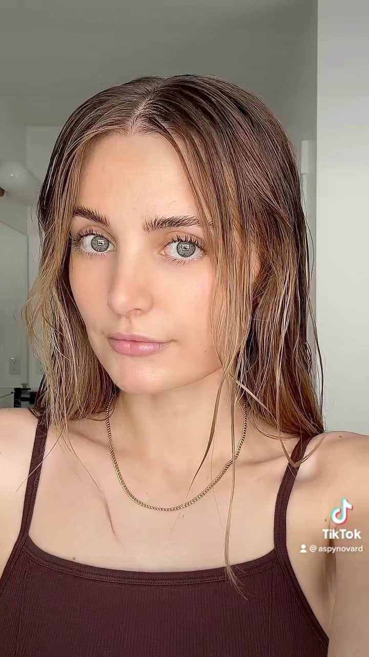 Aspyn Ovard Ferrisのインスタグラム：「two minute makeup today 🫶🏼」