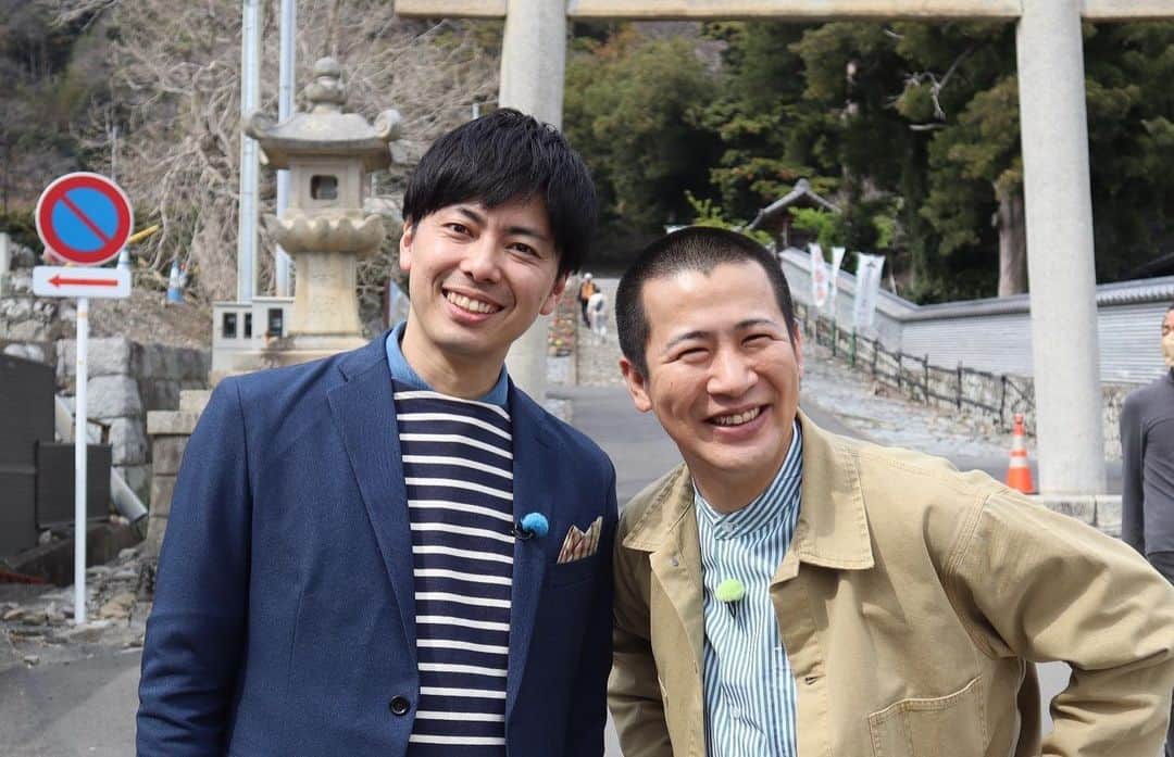 西村真二のインスタグラム：「🙌 4月から静岡第一テレビ「まるごと」ファミリーの仲間入りをさせて頂くことになりました！ 僕たちは新コーナー「コットンCLUB」を担当します！ 静岡の最新スポットと僕の峰竜太さんみたいな衣装を是非ご覧ください！ #静岡第一テレビ #まるごと #4月から #18時15分から放送 #一生一緒に見てくれや」