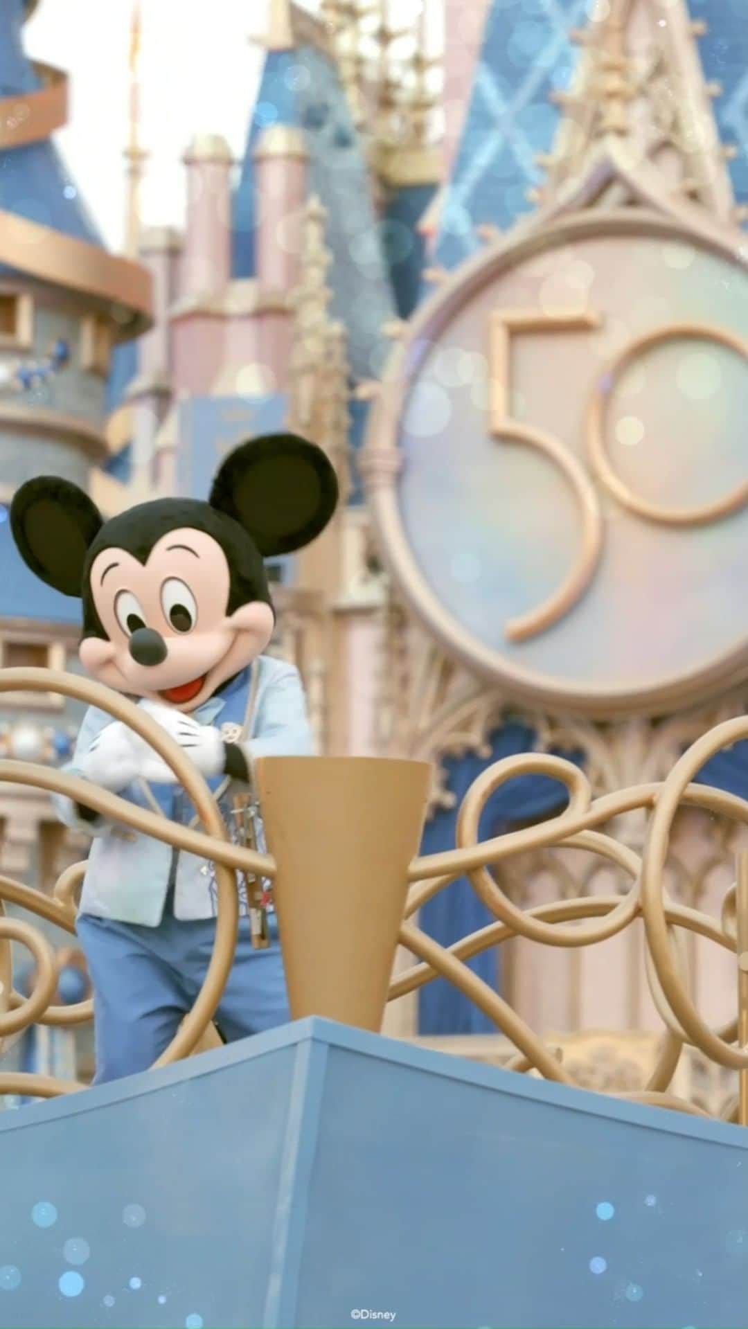 Walt Disney Worldのインスタグラム：「Thanks for being a part of this magical celebration! 🤍 What was your fave part? ✨ #DisneyWorld50」