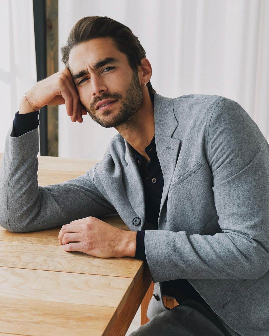 NICOLAS SIMOESのインスタグラム：「Feels like I’m a dad now 💁🏻‍♂️😁」