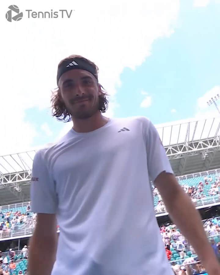 ステファノス・シチパスのインスタグラム：「Greece lightning ⚡️ @stefanostsitsipas98 defeats Garin 6-3 4-6 6-4 to move into the fourth round! . #tennis #tennistv #atp #sport #MiamiOpen」