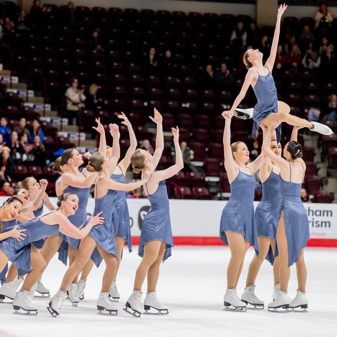 Skate Canadaさんのインスタグラム写真 - (Skate CanadaInstagram)「🇨🇦 will be represented by two solid teams at the 2023 ISU World Synchronized Skating Championships in Lake Placid, USA this weekend!  @lessupremessenior will be looking to defend their world title, while 2023 national champions @nexxicesr will also be aiming for the podium. __________________  Le 🇨🇦 sera représenté par deux solides équipes aux Championnats du monde ISU de patinage synchronisé 2023 ce week-end à Lake Placid!  Les Suprêmes tenteront de défendre leur titre mondial, tandis que les championnes nationales de 2023, NEXXICE, viseront également le podium.」3月28日 4時05分 - skate_canada