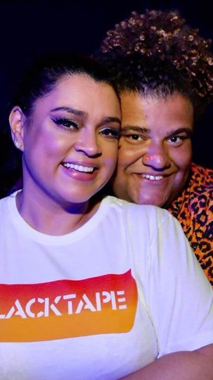 Preta Gilのインスタグラム：「Aí meu @gominho, o que seria de mim sem você?  Você que é um pouco de tudo na minha vida, né? Meu filho, meu irmão, meu colo!!! Um grande amigo que me apaixonei a primeira vista, com um coração acolhedor, plenamente do bem, que me mata de rir e que segura as minhas barras também!!!   Te desejo tudo de mais maravilhoso, que Deus continue te abençoando e que possamos viver muito mais momentos lindos e únicos, como os que já vivemos juntos!!!  Ahhh e aproveito para falar sobre essa delícia de som dele! Nasceu o álbum “A Nova Ordem Astral do Som” 🎧  Vamos escutar e espalhar esse astral pro mundo? Sucesso, meu amor e conte sempre comigo pra tudo!!! Te amo infinito 🤍」