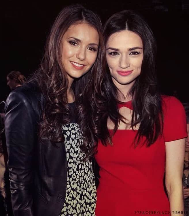 ニーナ・ドブレフのインスタグラム：「Nina and Teen Wolf cast 🤍  Follow for more -> @ninadobrev   #nina #ninadobrev #iansomerhalder #thevampirediaries #elenagilbert #katherinepierce #damonsalvatore #delena #nian #theoriginals #rebekahmikaelson #carolineforbes #theoriginals #hayleymarshall #klausmikaelson #elijahmikaelson #stefansalvatore #paulwesley #mikaelson #salvatore #hopemikaelson #legacies #vampirediaries #vampirediariesedits #stelena #steferine」