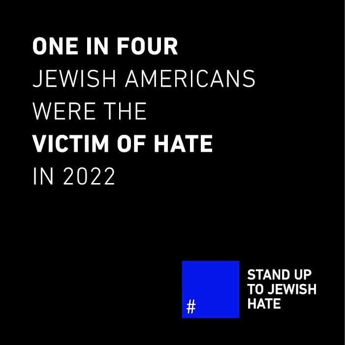 ジュリアン・エデルマンさんのインスタグラム写真 - (ジュリアン・エデルマンInstagram)「Hate of any kind has no place in this country. Together, we can put an end to Jewish Hate  #🟦 #StandUpToJewishHate @standuptojewishhate」3月28日 4時23分 - edelman11