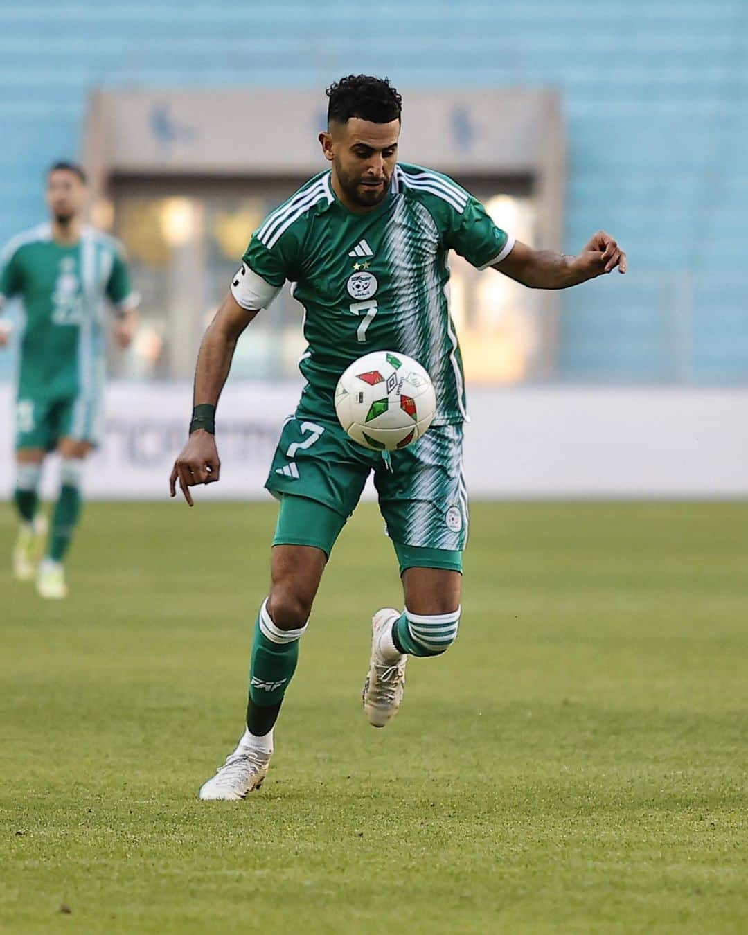のインスタグラム：「🇩🇿✅」