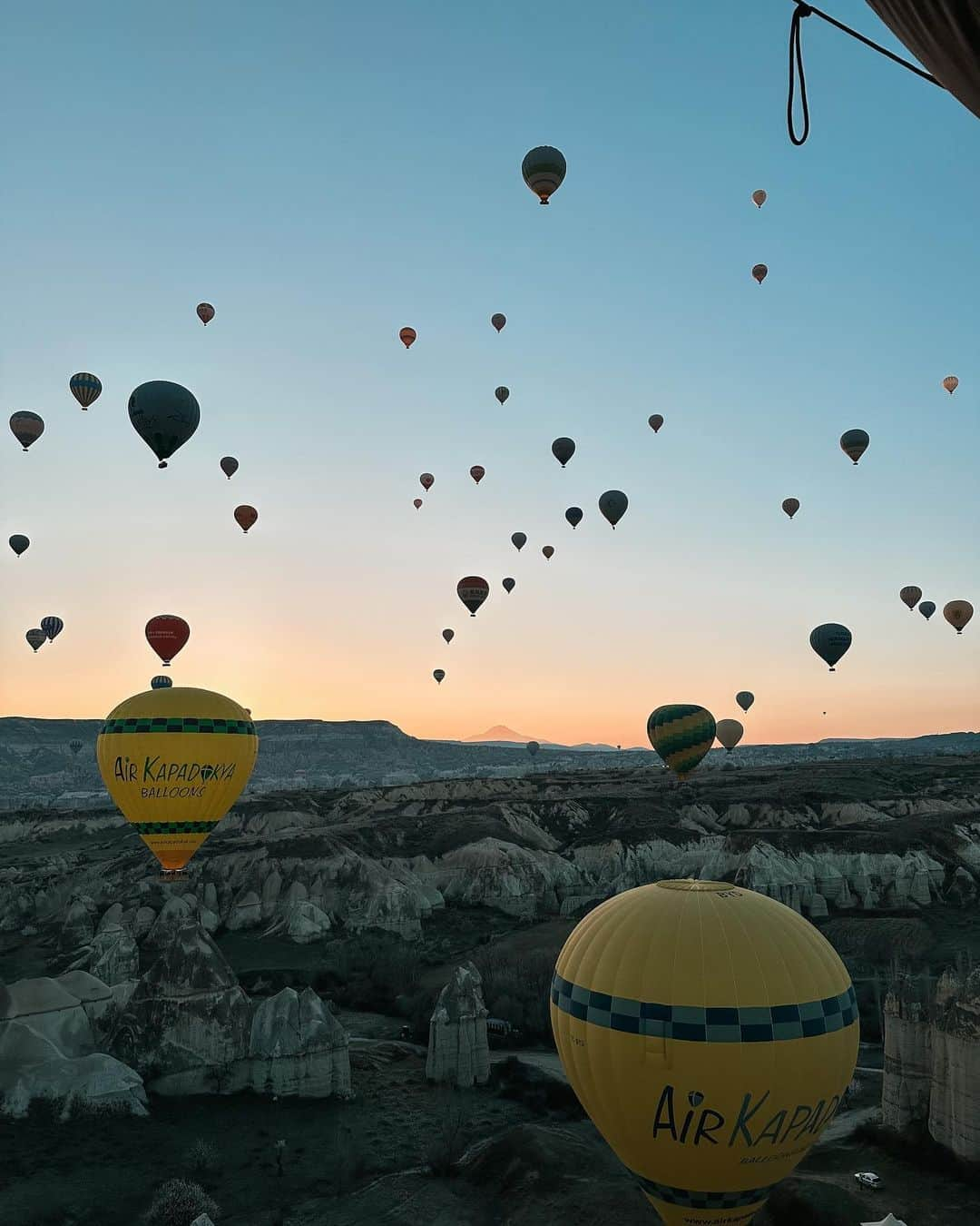 テトリ・ディクソンのインスタグラム：「Cappadocia 🤍」