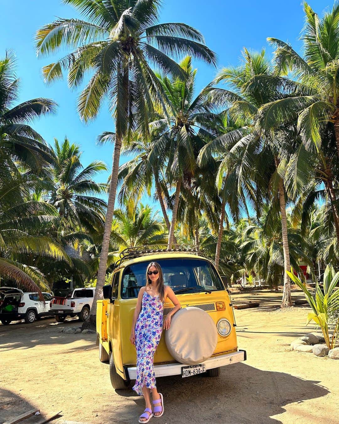 ジェイミー・チャンのインスタグラム：「Still dreaming about this past trip to paradise, where I could live in fun dresses and sandals.」