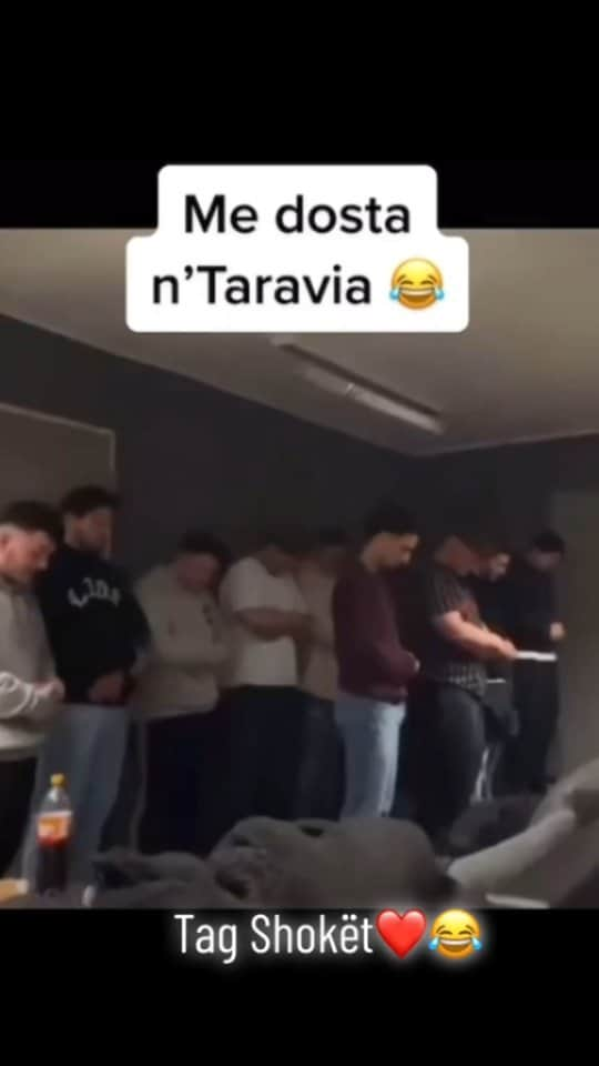 ロナウドのインスタグラム：「Ishalla zoti na fal qaq 🤲  Ontop_kurti 🎥 #kosovar」