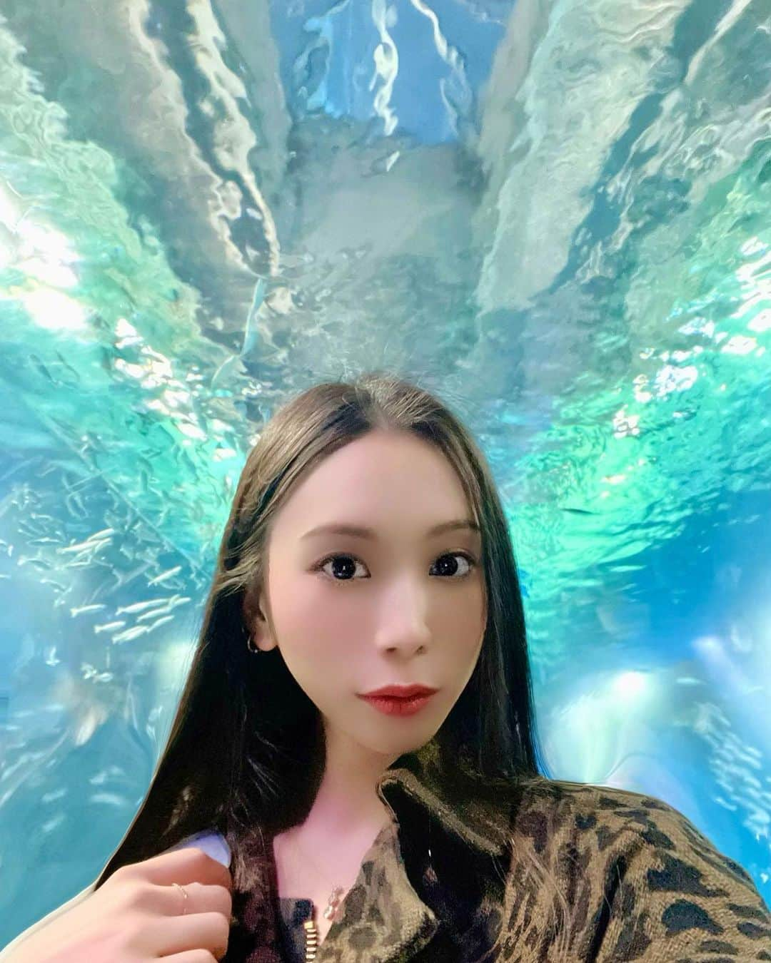 中沢ルイさんのインスタグラム写真 - (中沢ルイInstagram)「桜×イルカ  #nakedsakuraaquarium #nakedinc #naked #東京 #tokyo #東京グルメ #プロジェクションマッピング #桜 #花見 #春 #水族館 #屋内で花見 #fashion #私服 #japanesegirl #selfie #japanesefood #instagramers #influencer #followme」3月28日 6時27分 - ruinakazawa