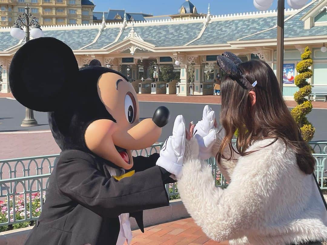 れなのインスタグラム：「. これ奇跡の1枚 ・ ・ #ディズニー #ディズニーコーデ #ディズニーランド #グリーティング #ミッキー #ミッキーマウス #mickey #disney #disneyland #disneygram #instagood #instagram #instapic #l4l #lll #followme」