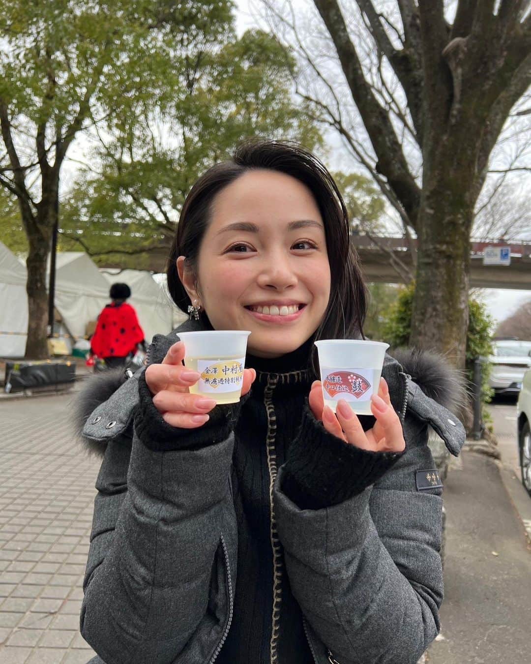 寺田有希のインスタグラム：「大きなイベントとか、 色んなものが戻ってきましたね🙌✨  少し前だけど！ 外で食べる牡蠣と日本酒… 最高でした🤤🍶✨  #牡蠣 #日本酒女子 #おいしい #食べ歩き #寺田有希 #teradayuki」