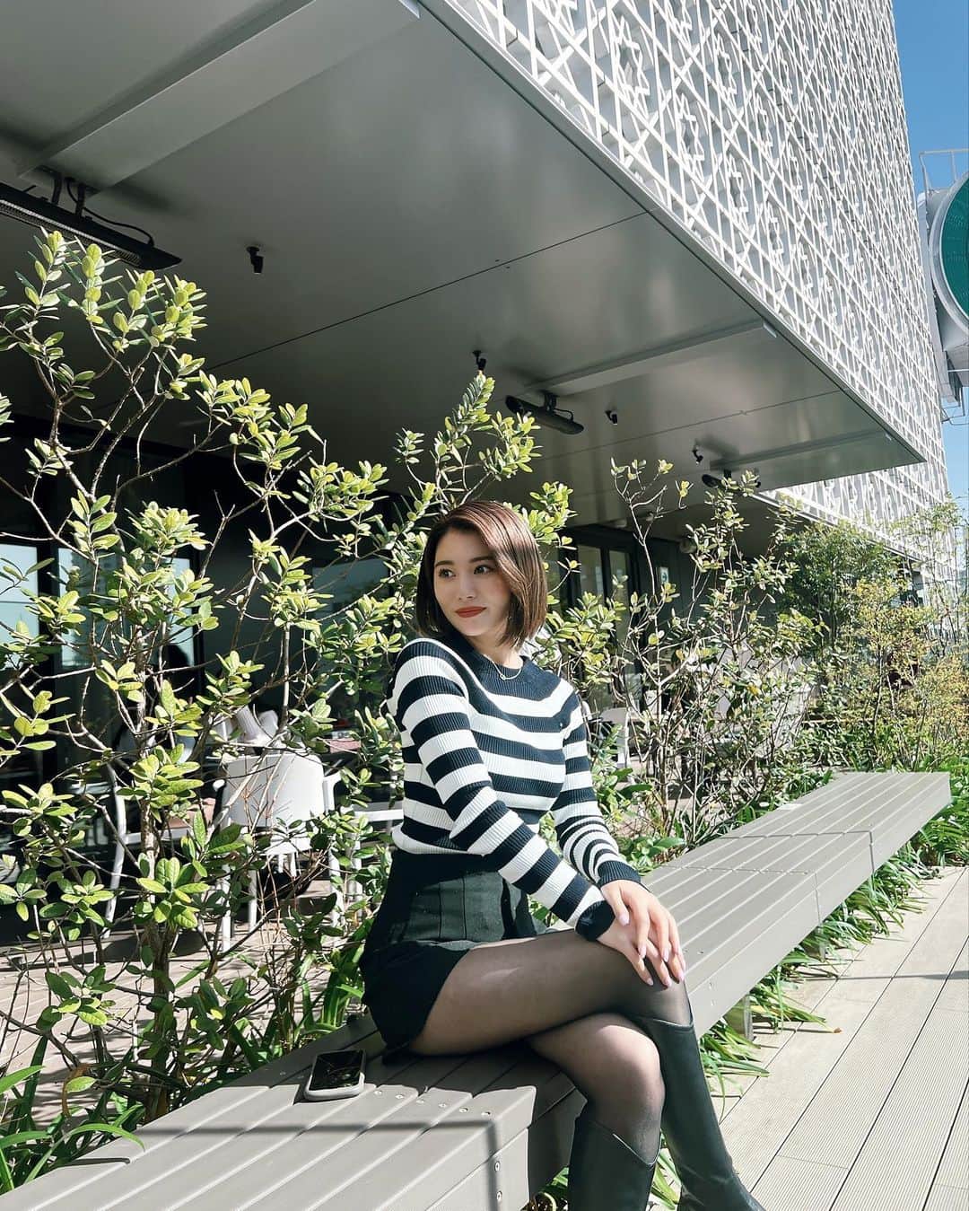浪花ほのかさんのインスタグラム写真 - (浪花ほのかInstagram)「久しぶりに お昼にオシャレなカフェとか行ってみた☕️💭笑  初めてみかんと出会ったのは オーディションで、 私が審査員してて 履歴書に、推しモデルに私を書いてくれててそれを見てから私もそこから推し続けてきた🤭笑 POP繋がりやのに 地元が頑張れば徒歩で行ける距離ってゆーの知って、地元のお友達感覚で会えるから楽しい😂爆笑  ちなみにほのばびさんって呼ぶのは地元じゃ恥ずかしいから今日から禁止してみた(o´艸`)笑 今日もありがとうございました🍏💚💚」3月28日 18時11分 - hnoa_z