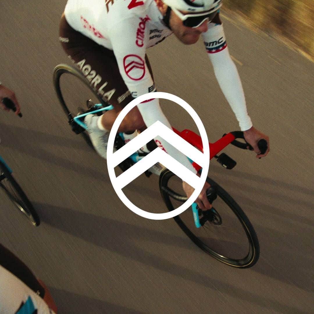 Citroënのインスタグラム：「We are proud to support our riders and to witness them representing Citroën on the professional cycling field. Go @ag2rcitroenteam 💪🚲 #Letsridetogether」