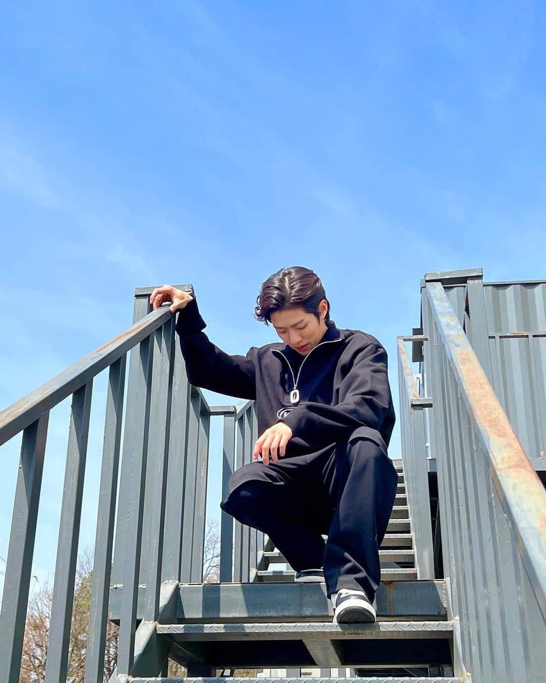 ソンヨルのインスタグラム：「이제 봄이다🌸」