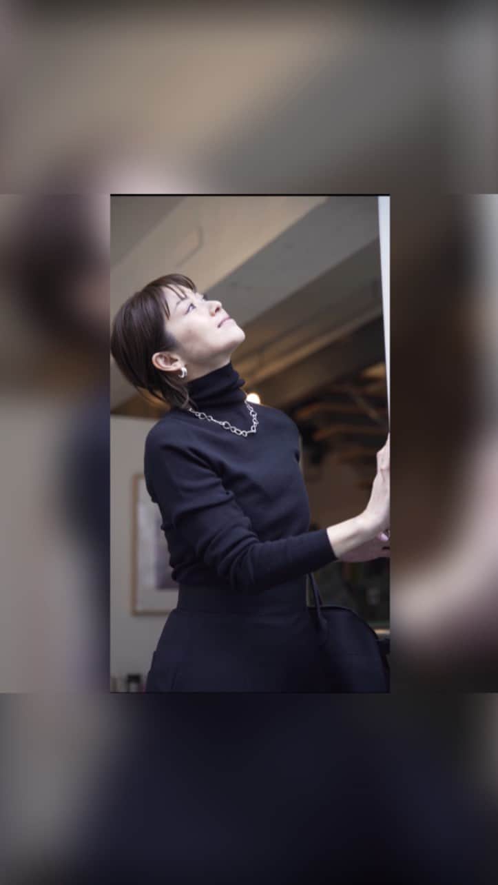 畑野ひろ子のインスタグラム：「愛用しているサプリ「アクティブサプリ ビタミンA＋C,E」  美を知り尽くしたドクターによって開発されたサプリで、美容に欠かせないビタミンACEが、一粒でバランスよく摂取できるので朝の習慣として内側からの美容サポートにおすすめです😊✨  #アクティブサプリ #PR」