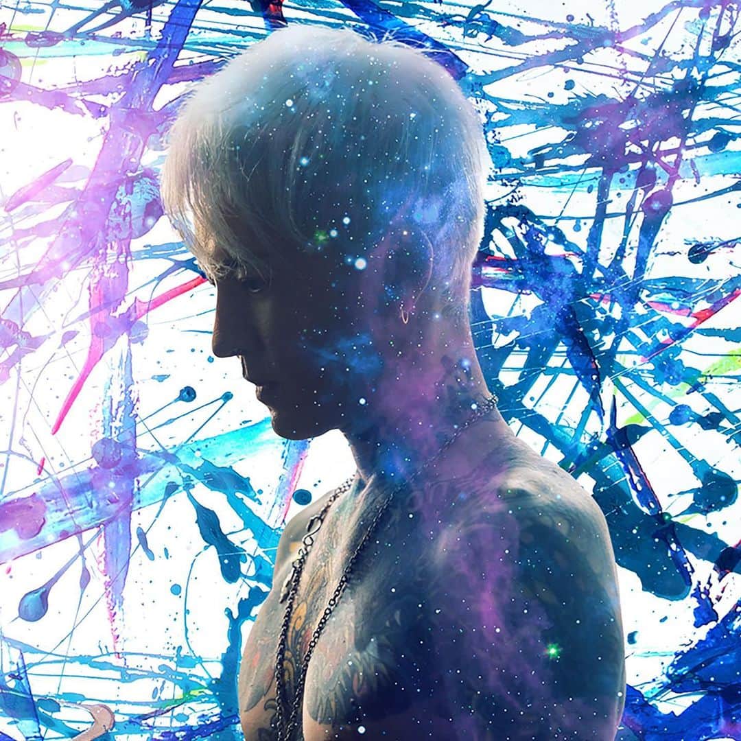 blackfox_toprebelのインスタグラム：「新しいアーティスト写真👨‍🎨が完成！ Apple ArtistやYouTubeのパネルアートもこちらにアップロードされましたよ 💫👏🏻 CooLな色彩に仕上げて頂きました ☂️☔️☔️ New artist photos are now available !! Apple Artist and YouTube panel art has also been uploaded here !! The cool colors are soothing to the soul !!!」