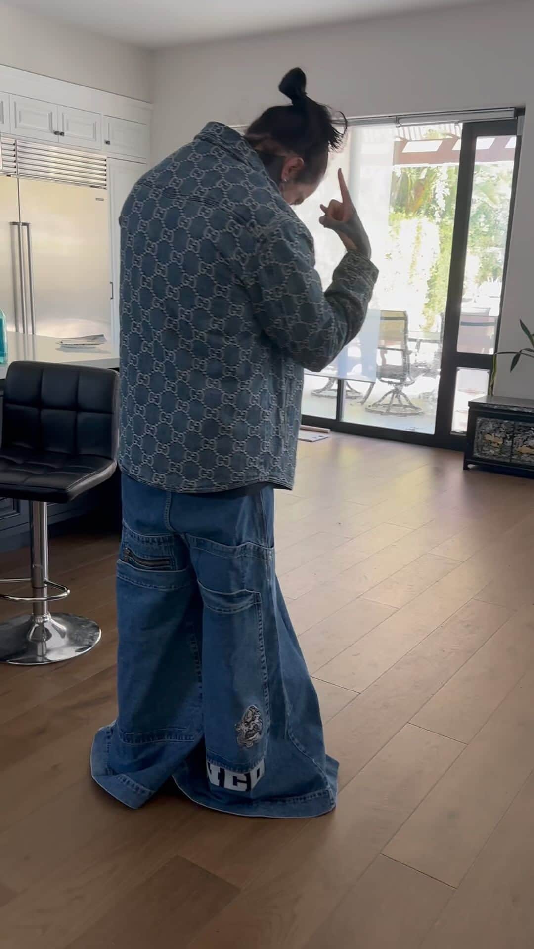 ロニー・ラドクのインスタグラム：「To all the people out there thinking im just kidding about jnco jeans go fuck yourself. this is my world you’re all just living in it. jncos4lyfe」