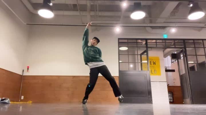 Oguriのインスタグラム：「ファイアー🔥🔥🔥な気分です🔥🔥🔥」