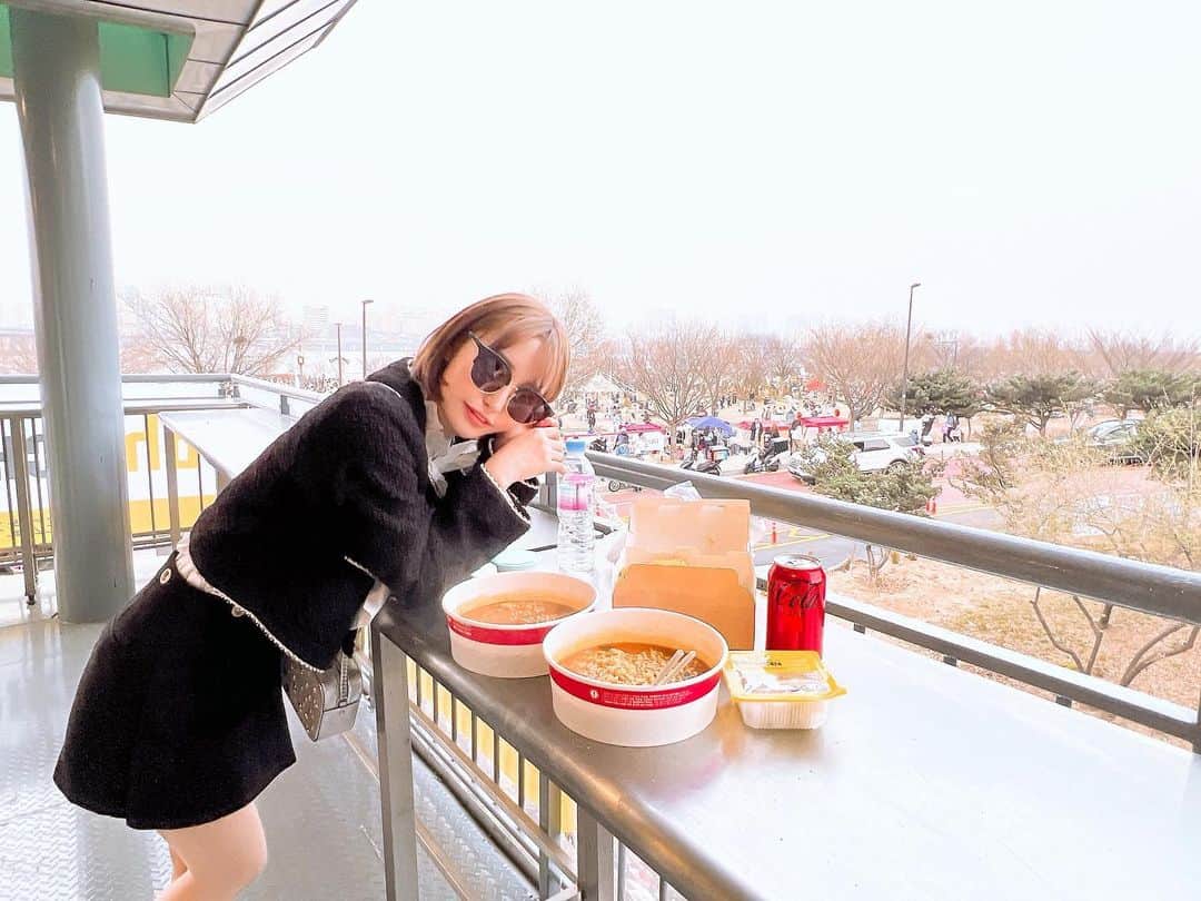 のインスタグラム：「. 念願の漢江ラーメン🍜✨️ インスタントなのに めちゃくちゃ美味しく 感じるのは何故？🤭💕 . . #漢江 #漢江ラーメン #韓国」