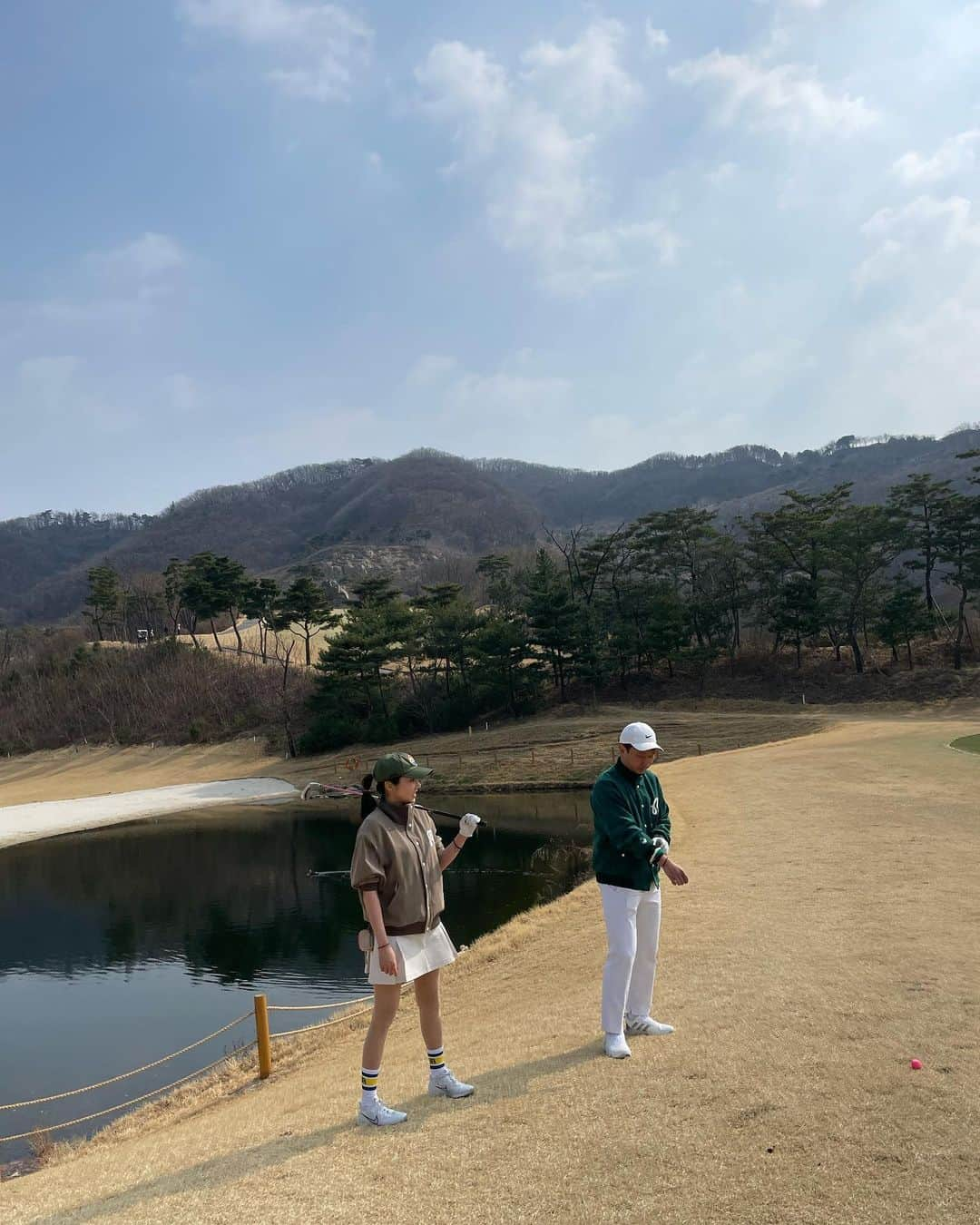 ソン・ダムビさんのインスタグラム写真 - (ソン・ダムビInstagram)「올해 첫 라운딩⛳️ 연습 진짜 많이 해야겠다🥹 그래도 늘 즐거워❤️」3月28日 13時48分 - xodambi