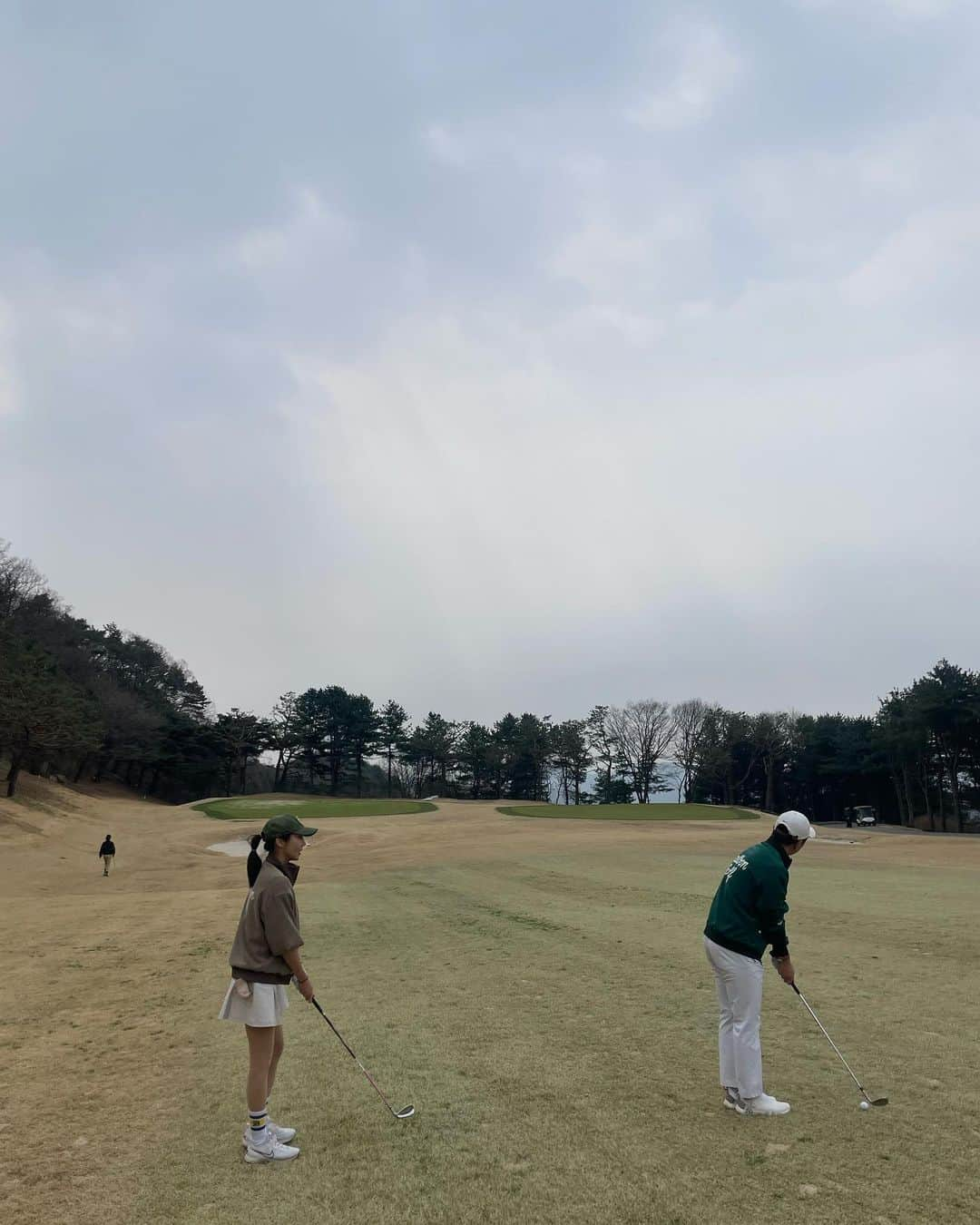 ソン・ダムビさんのインスタグラム写真 - (ソン・ダムビInstagram)「올해 첫 라운딩⛳️ 연습 진짜 많이 해야겠다🥹 그래도 늘 즐거워❤️」3月28日 13時48分 - xodambi