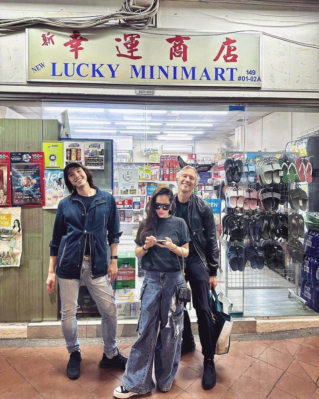 アリッサさんのインスタグラム写真 - (アリッサInstagram)「double date shenanigans~ happy birthday Tinanananana & Vincent! 🎂🫶🏻💋 // ps. look out for pics 4 & 5. x」3月28日 14時53分 - xarissaxcheox