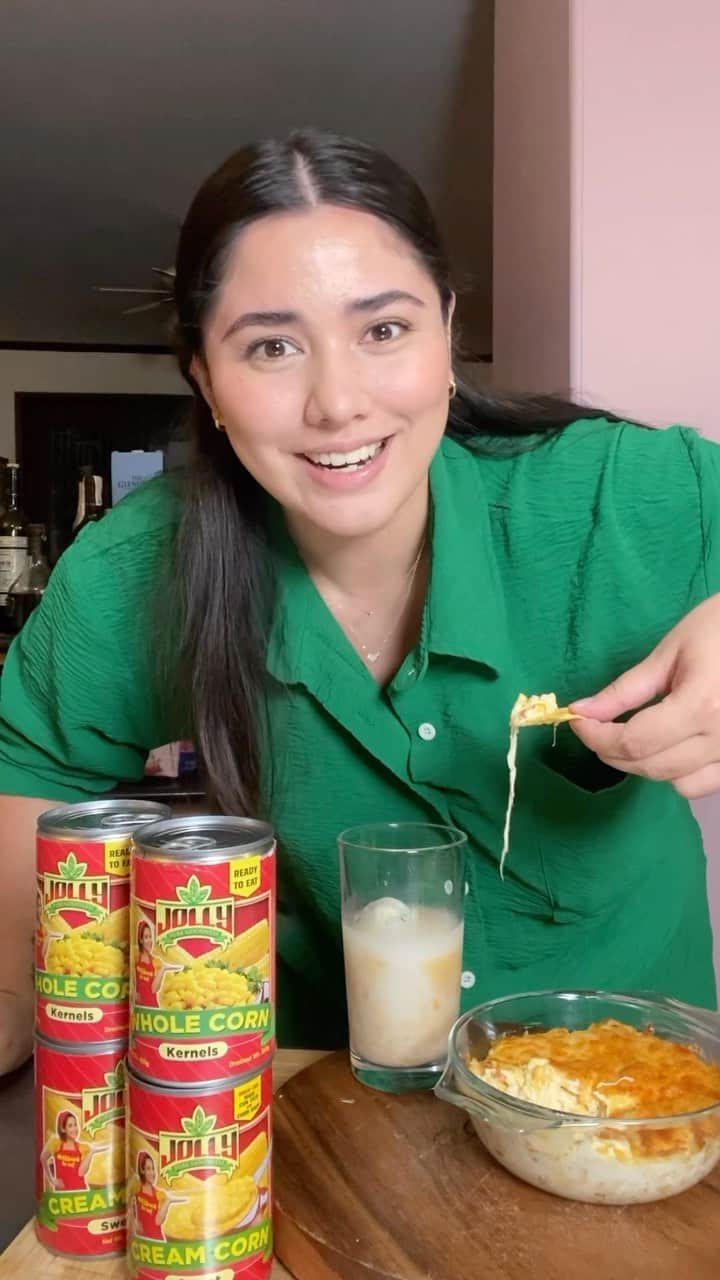 ローレン・ヤングのインスタグラム：「My perfect summer snack combo: Cheesy Corn Dip and Mais Con Yelo Using Jolly Corn! Love the convenience of the easy to open cans and how the corn adds sweetness and crunchiness to my dishes! #MadeWithJolly #JollyEats #MaisSnack #JollyCorn @jollyeatsph」