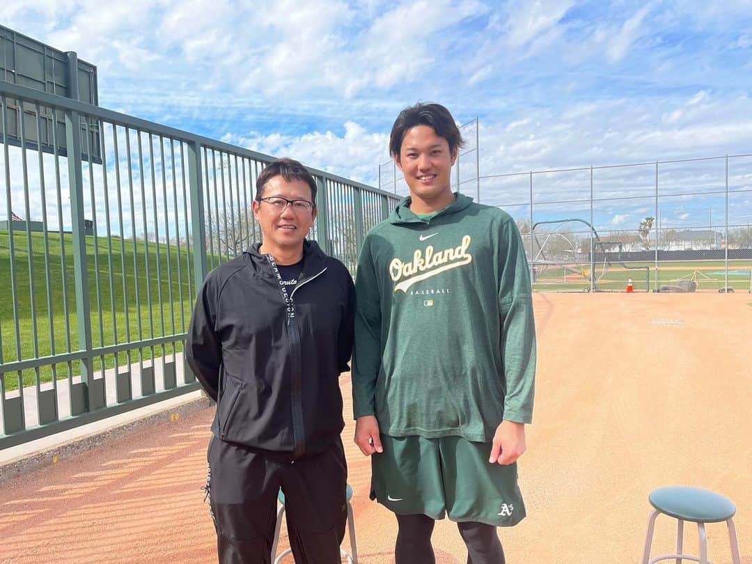 古田敦也さんのインスタグラム写真 - (古田敦也Instagram)「今週のサンデーライブで藤浪投手のインタビューを放送します。 ここまで順調でメジャーデビューしますね。 しかも大谷と対戦か。 楽しみです。 とにかくデカかった。」3月28日 16時00分 - atsuyafuruta