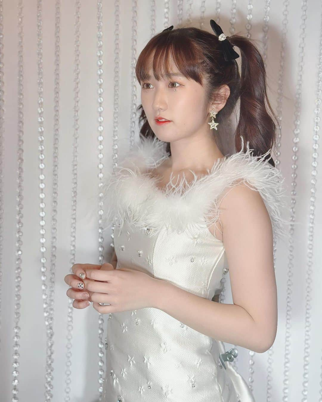 並木彩名のインスタグラム：「うゆ🥛むる🚰  韓国アイドルみたいな衣装きてみたよ🎀❤︎  韓国制服とか着物街歩きとか大正ロマンとかいろんな体験できるやつだいすき！！こういうのおばあちゃんになってもやりたい〜😫❗️  #韓国アイドル#koreanidol  #korea#韓国#韓国ファッション  #idol#kpop#shinokubo#셀피 #selfie#portrait#ポートレート#입덕#アイドル#アイドル衣装  #地下アイドル#アイドル好きと繋がりたい#stagea#新大久保#サウナ女子#サ活女子#ツインテール#good#follow#kpopidol#최애 #japanesnidol#アイドルヘア  #クリップ丸見え」