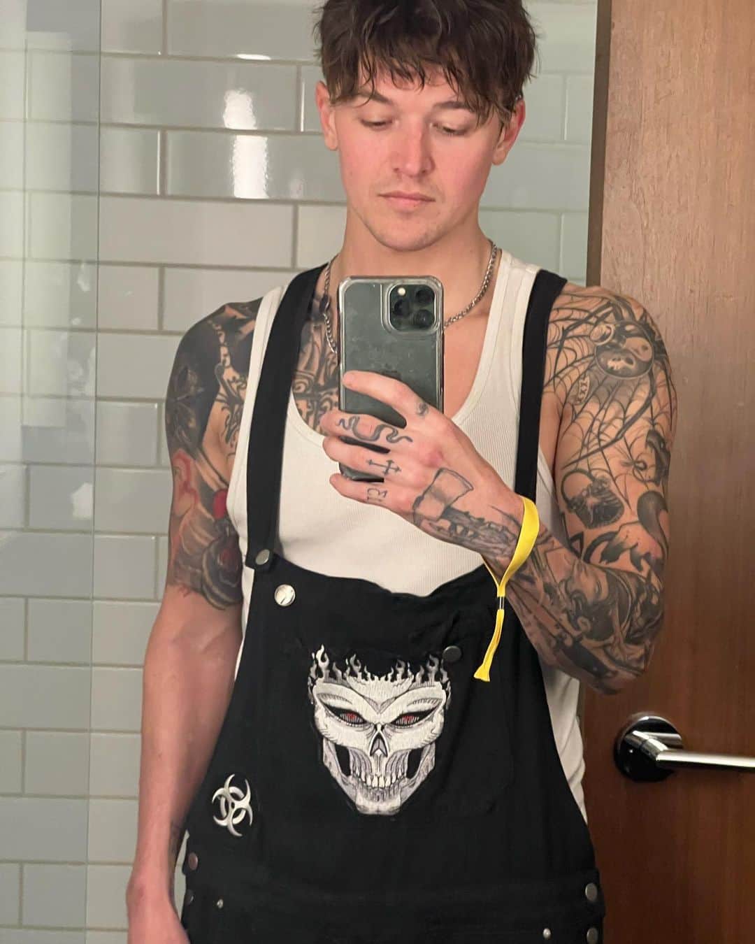 Ghastlyのインスタグラム：「Overall - life is good」