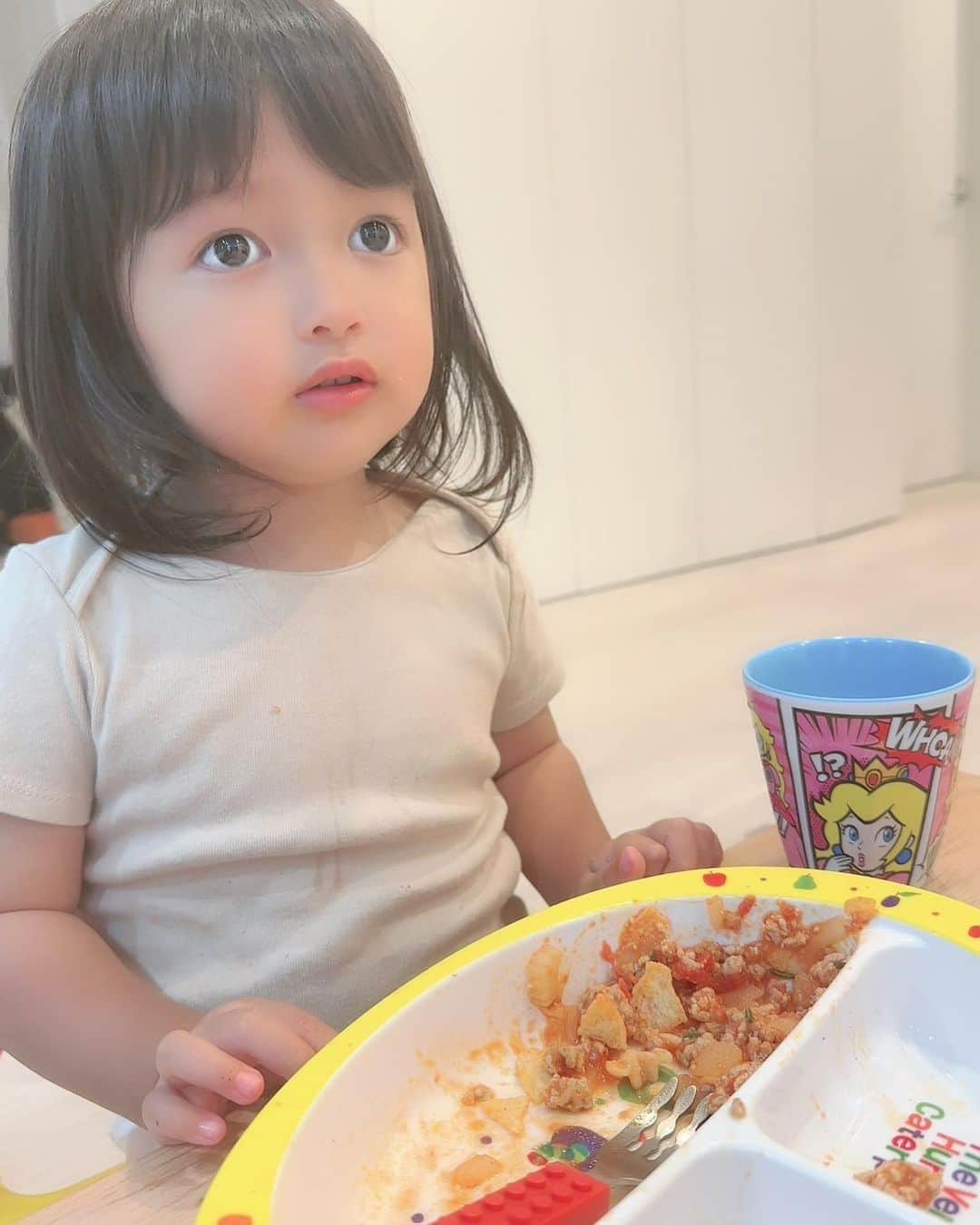 アレクサンダーのインスタグラム：「髪伸びたねー w #スパゲッティ」
