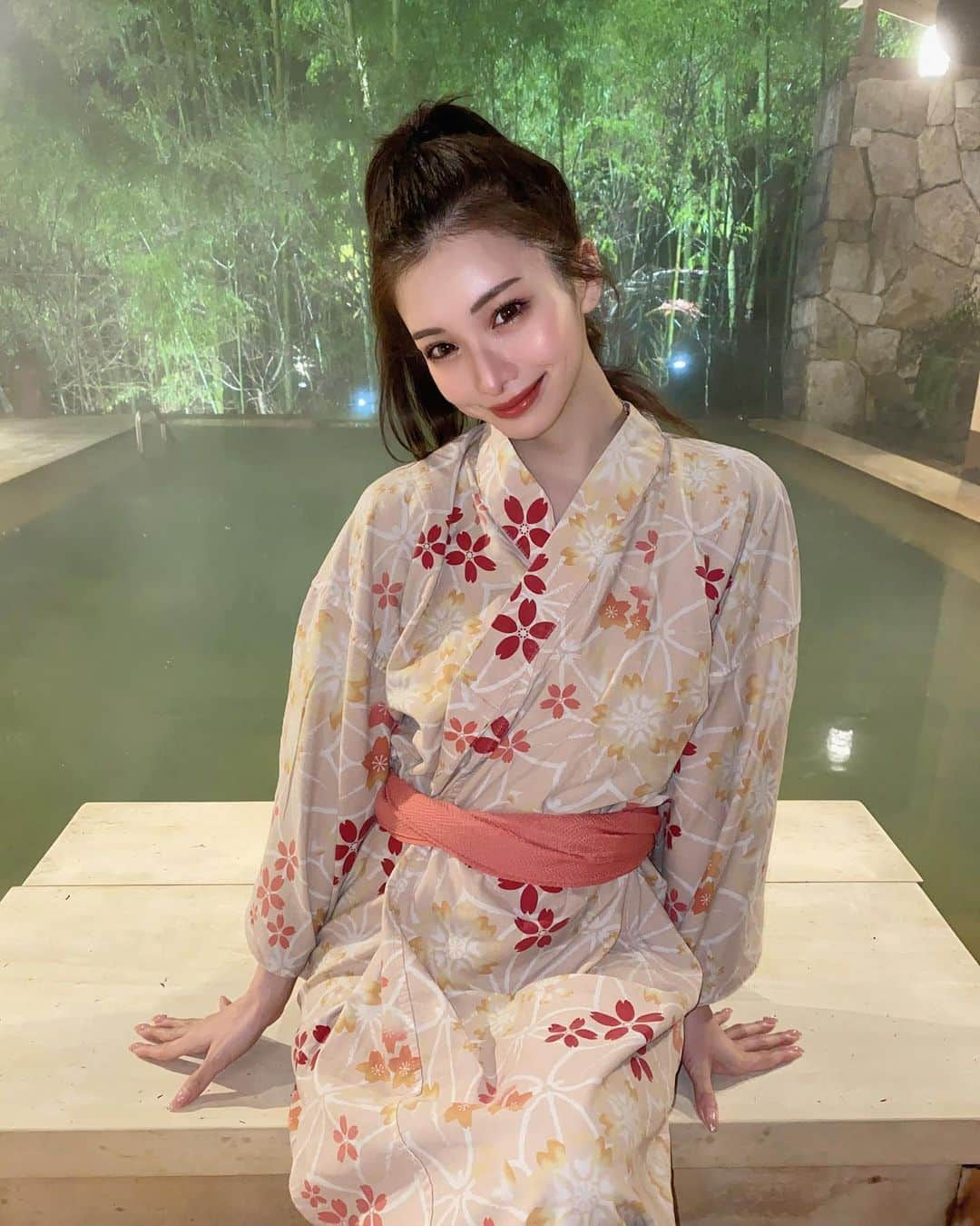 みゆうのインスタグラム：「🎍🎋🎍🎋🎍🎋🎍🎋🎍🎋🎍🎋  #竹ふえ #熊本 #温泉旅行」